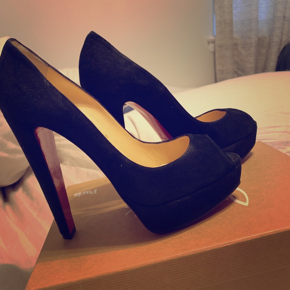 Christian louboutin Altanana Suede black pumps